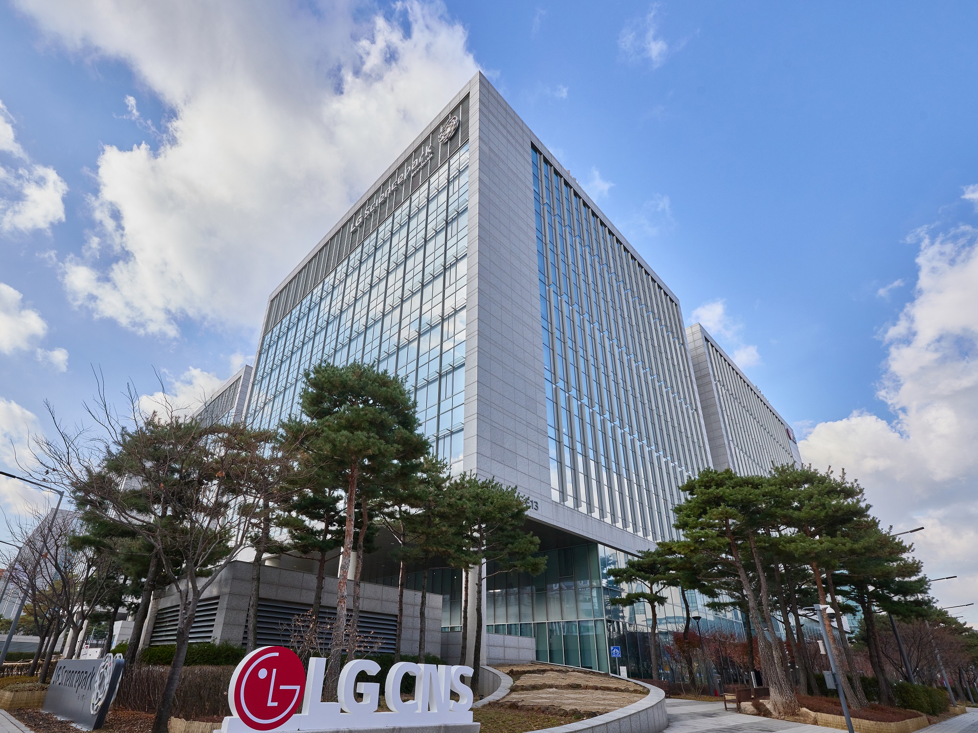 LG CNS, 국방 IT사업 연이은 수주… 軍 디지털 혁신 본격화